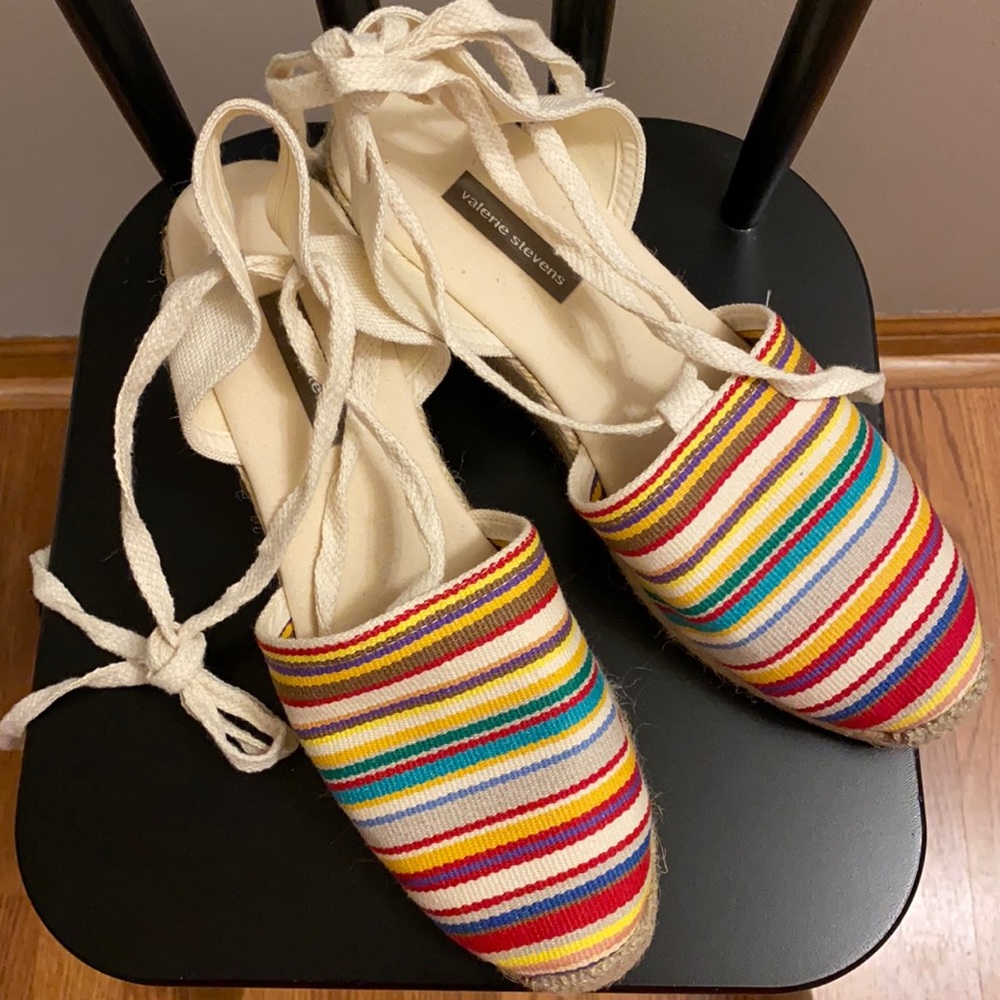Valerie Stevens- Size 10 Striped Espadrilles